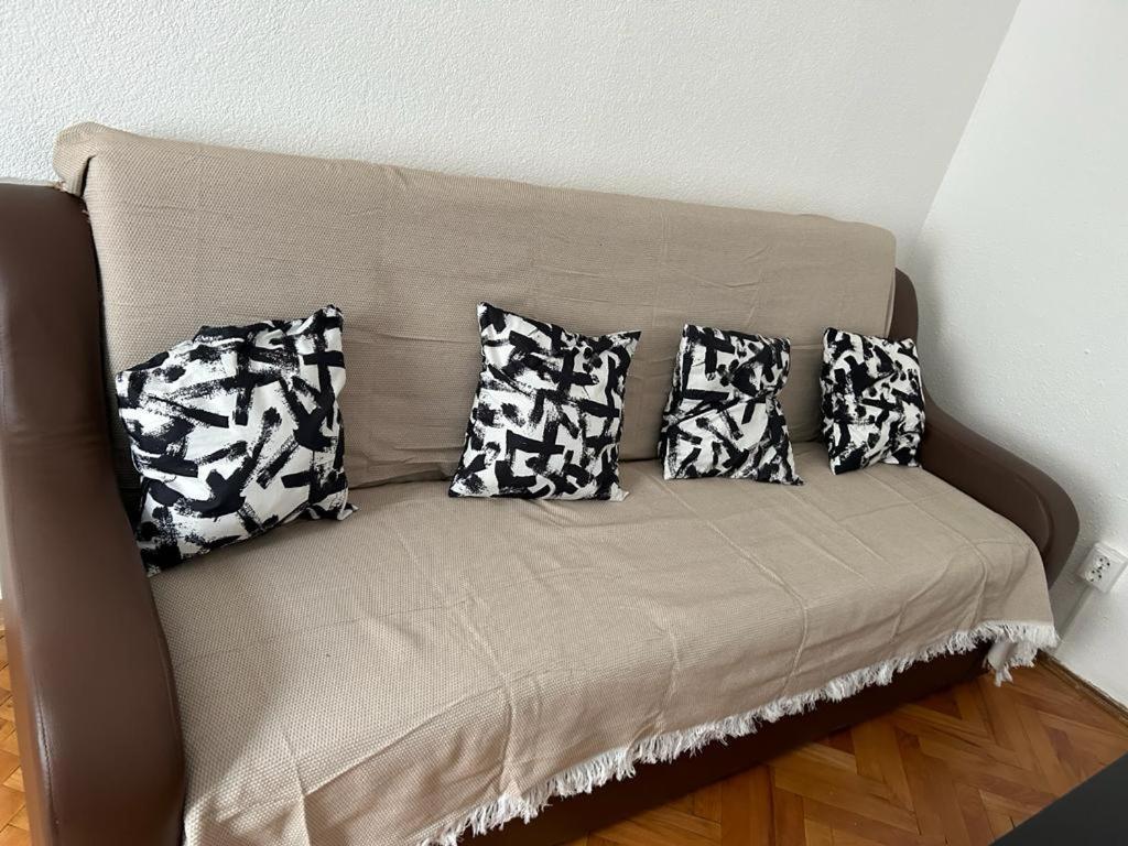 Guest House Rusu براشوف المظهر الخارجي الصورة